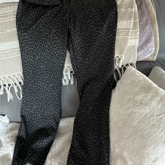 Garbarini large bootleg gray cheeta legging - Picture 3 of 4